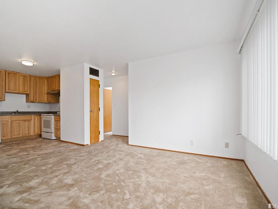 1st image of 322 2nd Ave