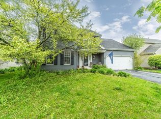 706 Lancaster Ln, Geneva, IL 60134