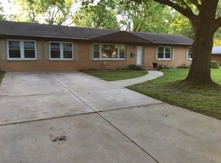 23 Kenwood Dr, Hazelwood, MO