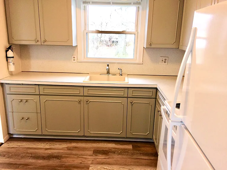 141 Dunbar Ave — Photo 7