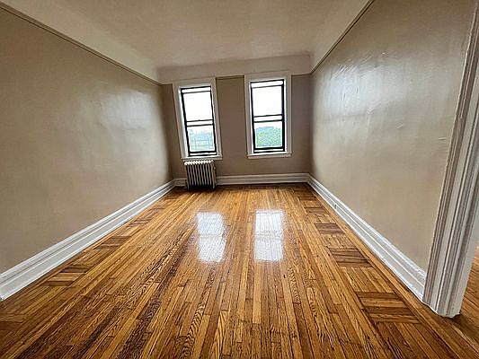 1st image of 245 Seaman Ave #5D