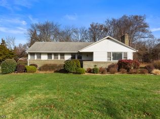 31 Henry Rd, Branchburg, NJ 08876