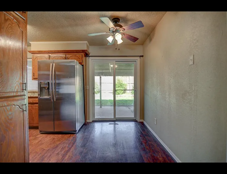 4625 N Evergreen St — Photo 9