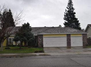 1656 Peacock Dr, Turlock, CA 95382