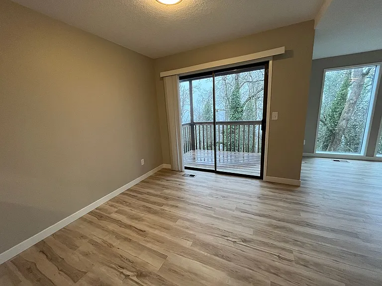 4387 Imperial Dr — Photo 15