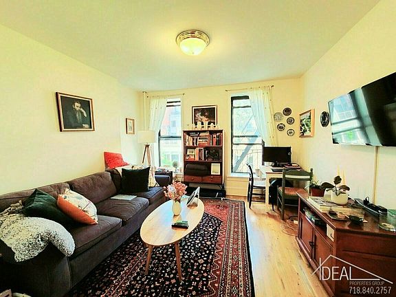 2nd image of 95 Bergen St APT 3