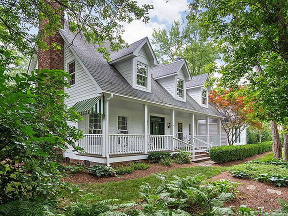 4th image of 4555 Woodhaven Dr
