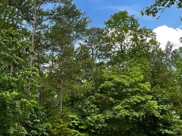 103 Moonlight Dr, Fair Play, SC 29643