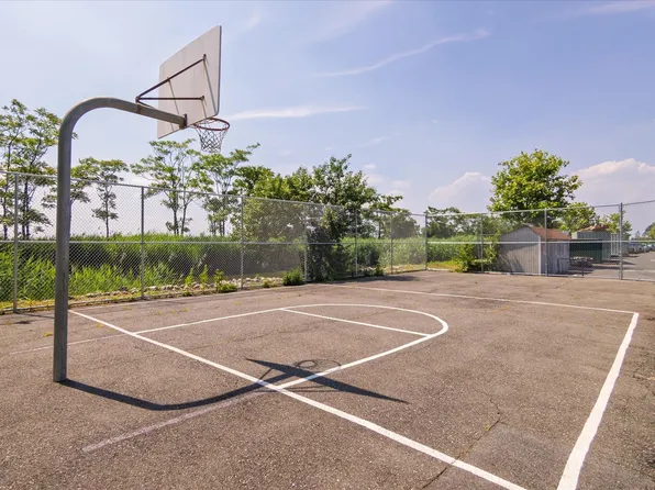 401 Harmon Cove Tower image 33 of 47