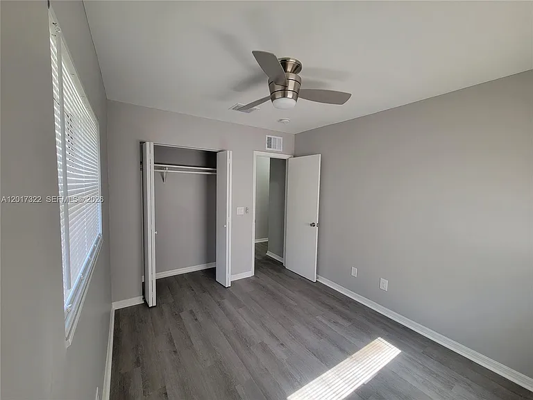 1414 NW 8th Ave #1 — Photo 5