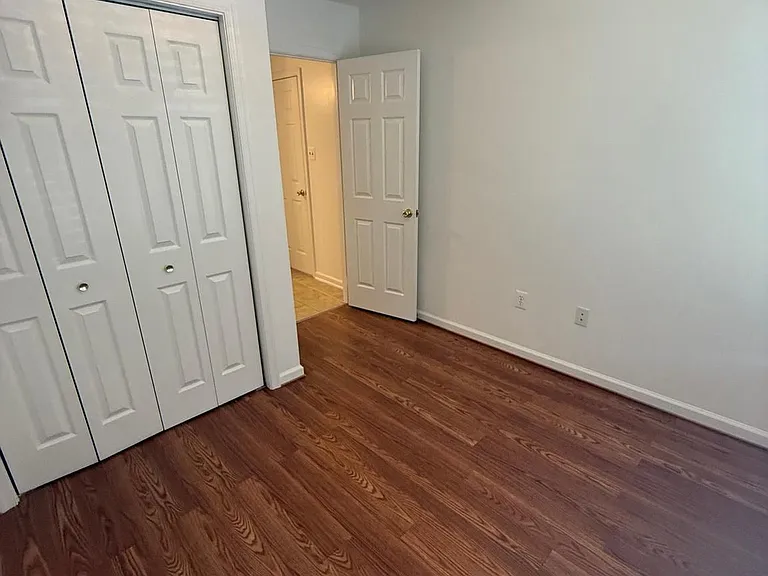 1554 Beverly Ct — Photo 35