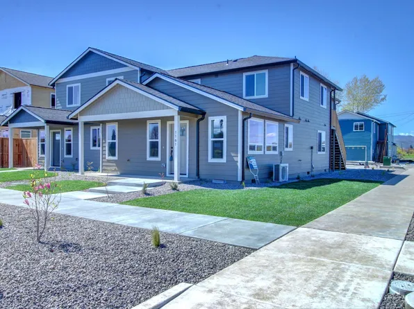 1161 Annalise St, Central Point, OR 97502