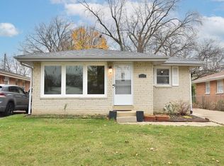 2310 W Leroy Ave, Milwaukee, WI 53221
