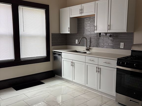 4th image of 1837 N 47th St #1839