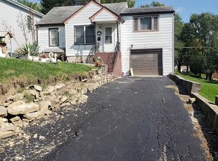 712 Warren Ave, Rockdale, IL