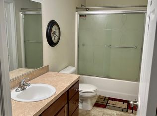 647 Silverglade Dr SE, Kentwood, MI 49548