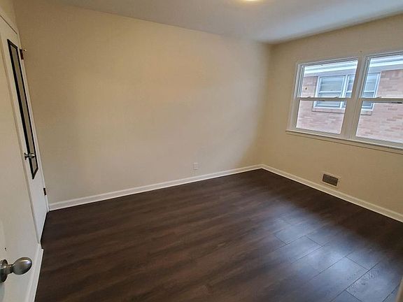 5th image of 2225 7th Ave APT 1