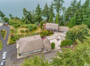 622 E State Route 4, Cathlamet, WA 98612