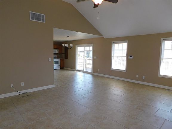 3rd image of 4513 Erinwood Ct