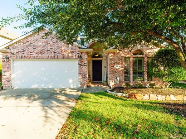 2605 Sandcherry Dr, Fort Worth, TX 76244