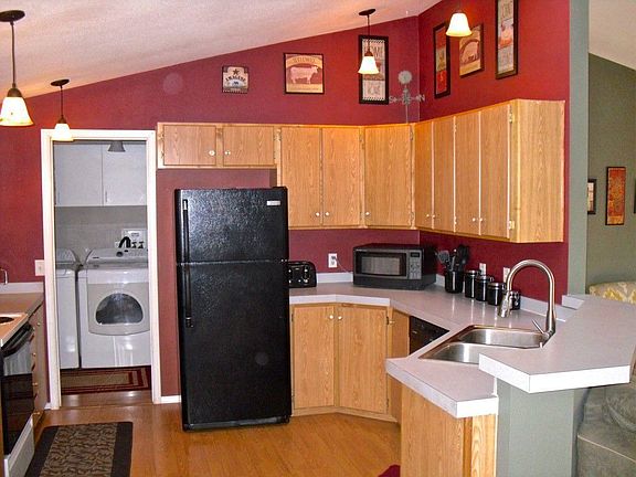 4th image of 7320 Bellingham Ave SE
