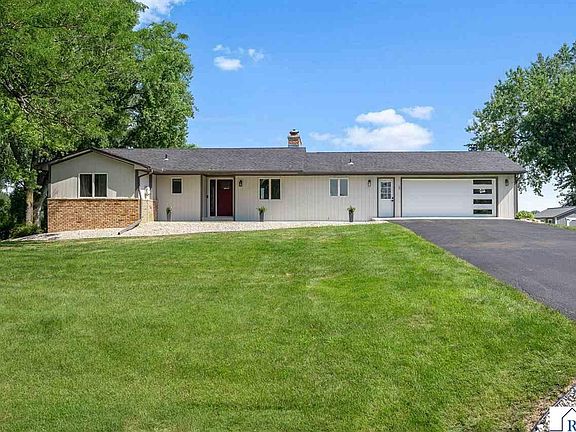 2nd image of 6211 Shamrock Dr