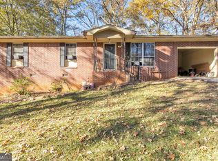 88 Thornton Dr, Hartwell, GA 30643