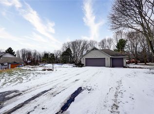 33 Sutton Point #15, Pittsford, NY 14534