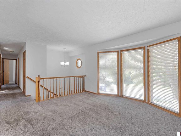 3rd image of 13597 Chandler St