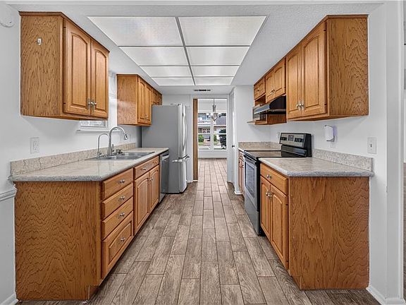 5th image of 3748 Silver Maple Ct