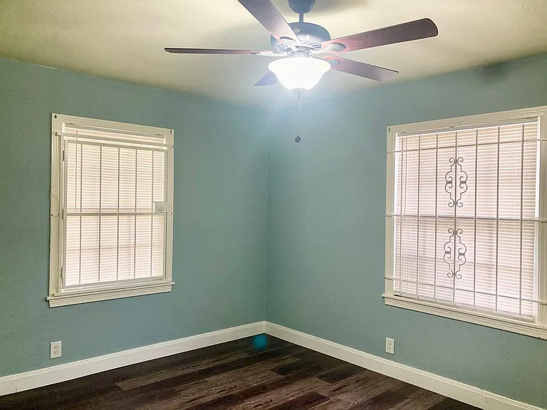 5015 Yellowstone Blvd — Photo 5
