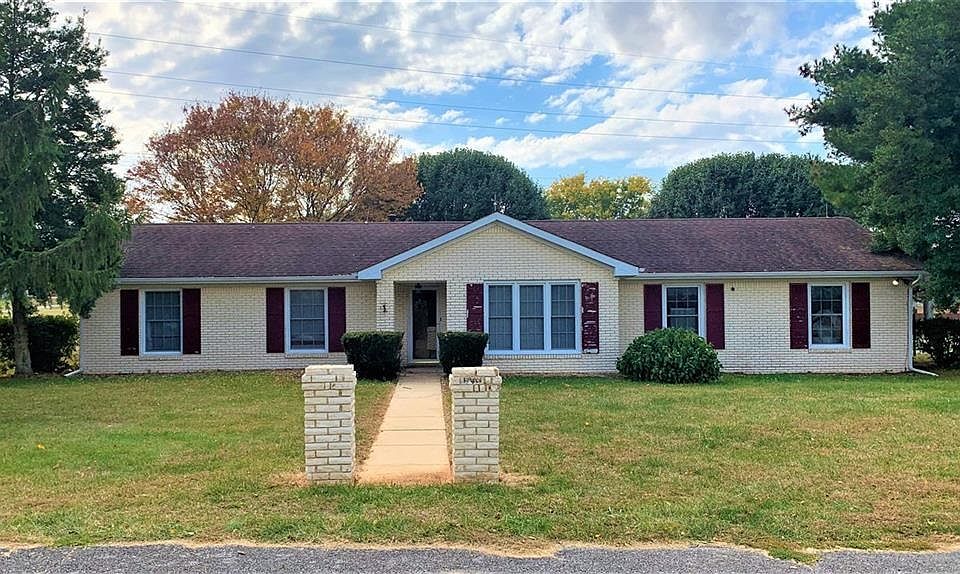 110 Leslie Ave, Horse Cave, KY 42749 Zillow