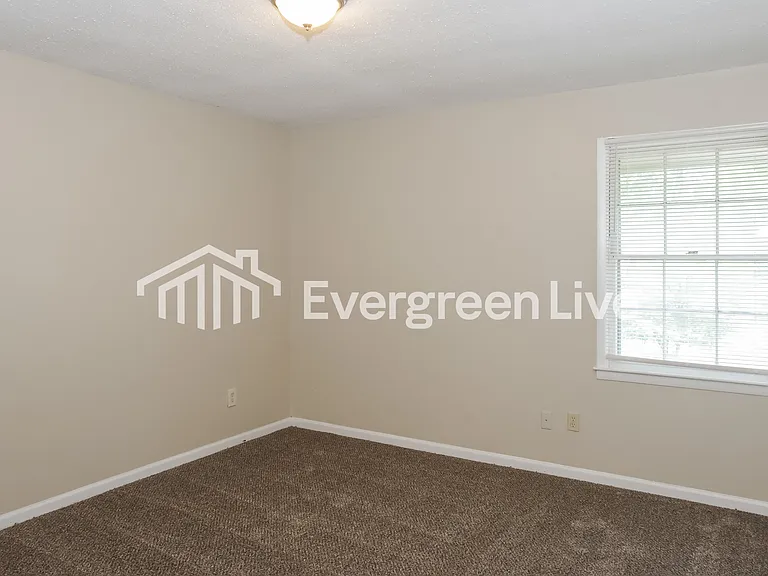 13009 Astalot Dr SE — Photo 10