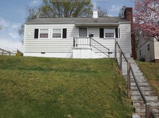 840 Hudson St, Saint Albans, WV 25177