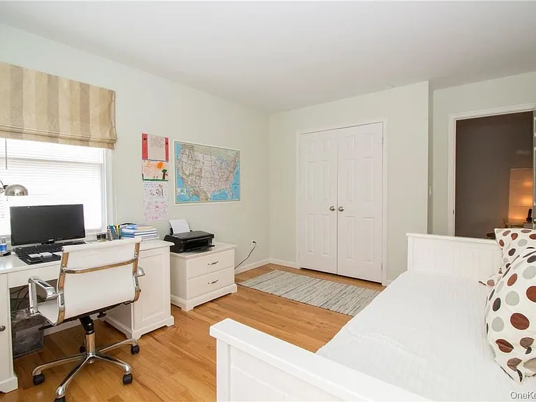 4 Dalphin Dr — Photo 19