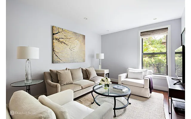 Sold by Douglas Elliman | media 19