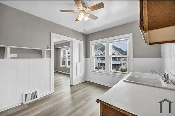 12730 Barrington Ave #UPPER — Photo 22
