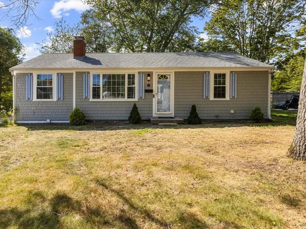 23 Holly Lane, South Yarmouth, MA 02664