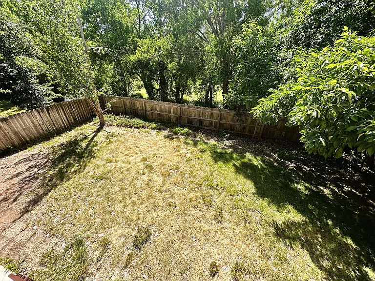 10542 Holyoke Dr — Photo 26