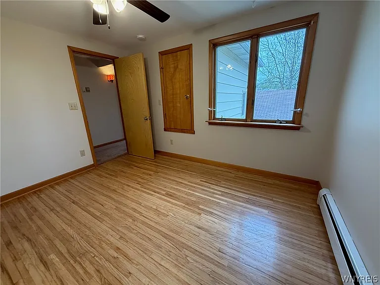 437 Springville Ave — Photo 20