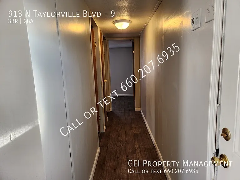 913 N Taylorville Blvd #9 — Photo 14