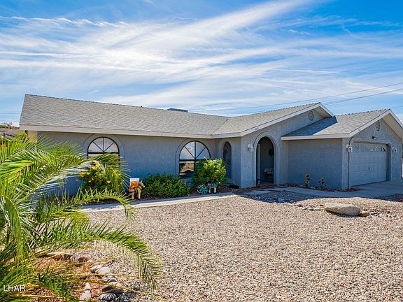 2nd image of 360 Stallion Ln