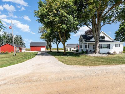 10063 E Walton Rd, Shepherd, MI, 48883