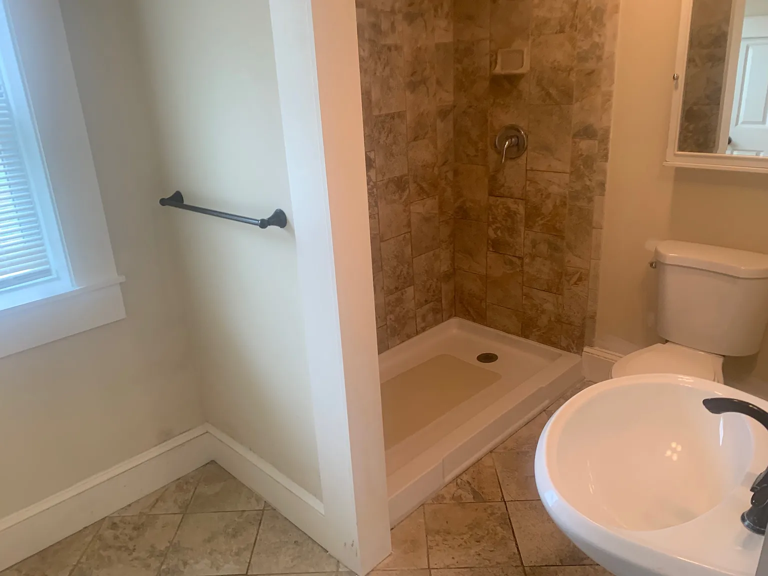2 bed, 1400 sqft, $1,575 — Photo 4