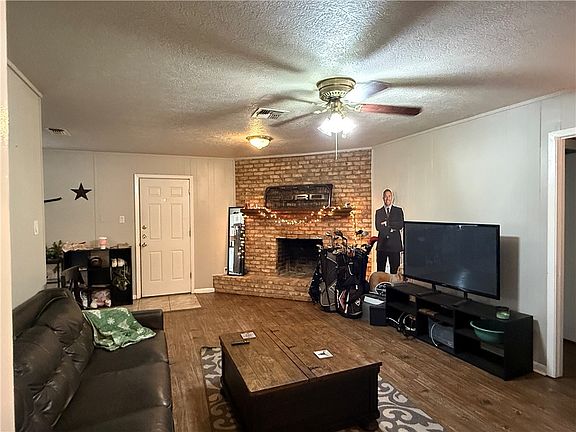 4th image of 1213 S Ridgefield Cir