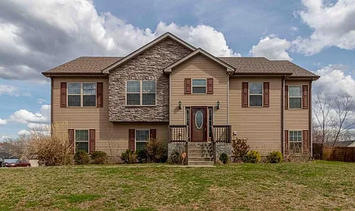 1063 Freedom Dr Photo 1