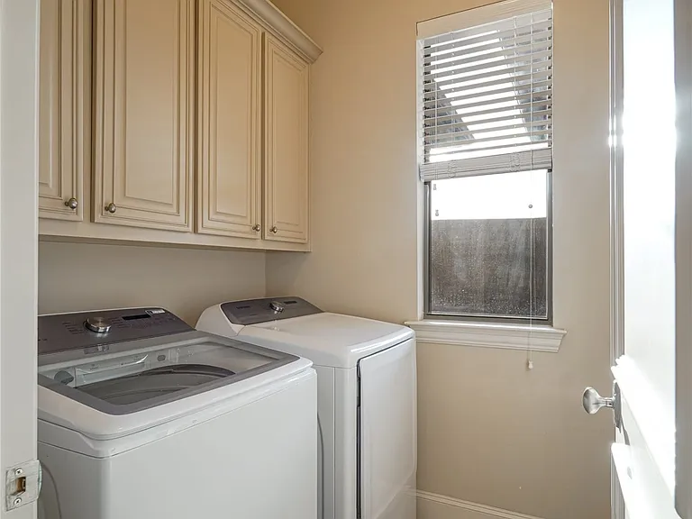 5124 Miller Ave — Photo 12