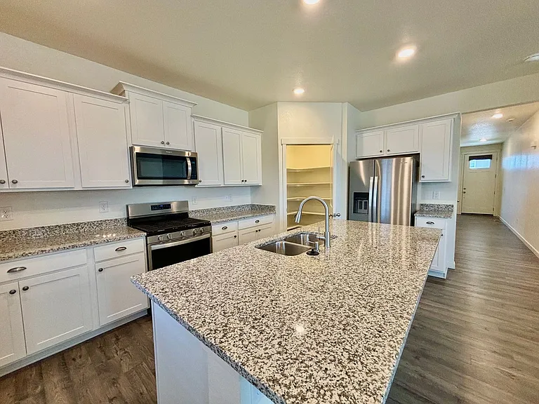 6395 Calla Lily St — Photo 5