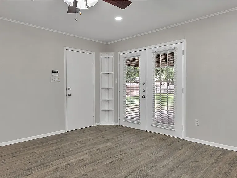 1312 Timm Dr — Photo 7