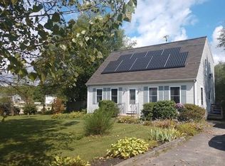 176 Four Winds Dr, Fall River, MA 02720